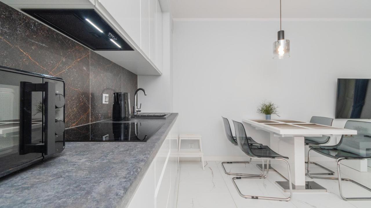 Apartamenty Sun & Snow Bursztynowe Osiedle Jantar - Otoczone Lasem, Plac Zabaw Kültér fotó